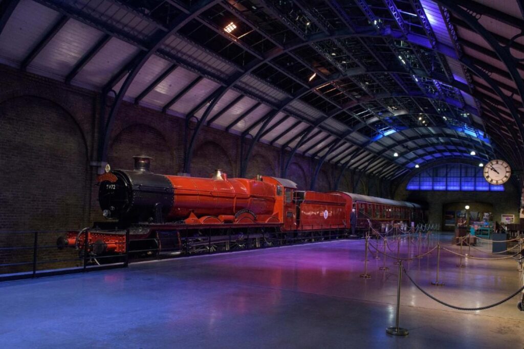 The Hogwarts Express waits at a platform at the Warner Bros. Studio Tour London â The Making of Harry Potter
